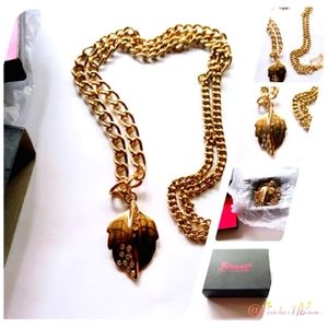 2012 Avon Forever by Paula Abdul necklace
